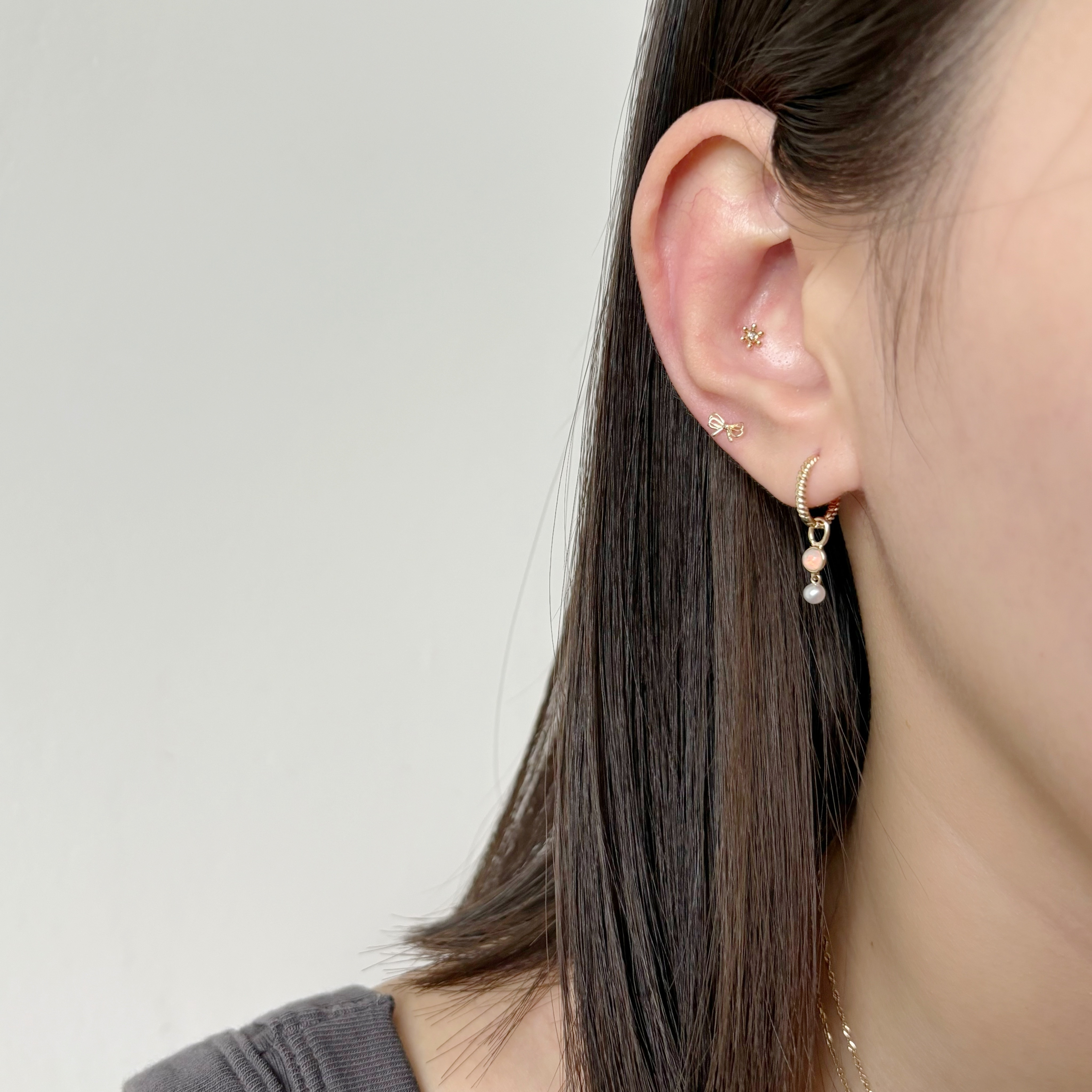 14K 小圓歐泊垂珍珠耳墜