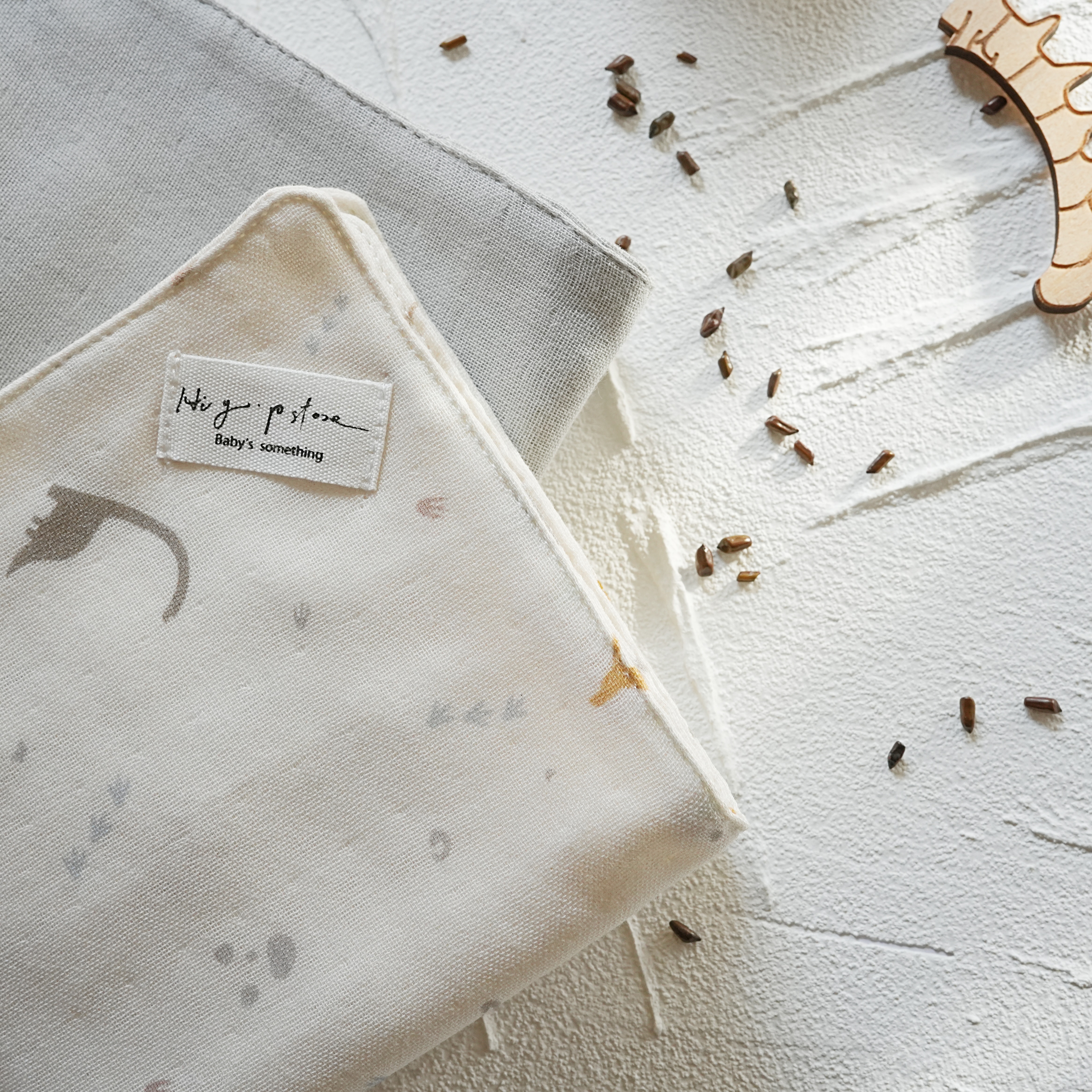 Hi Y.P store-手作六層紗紗布巾-獨家設計款-恐龍之謎（2件組)