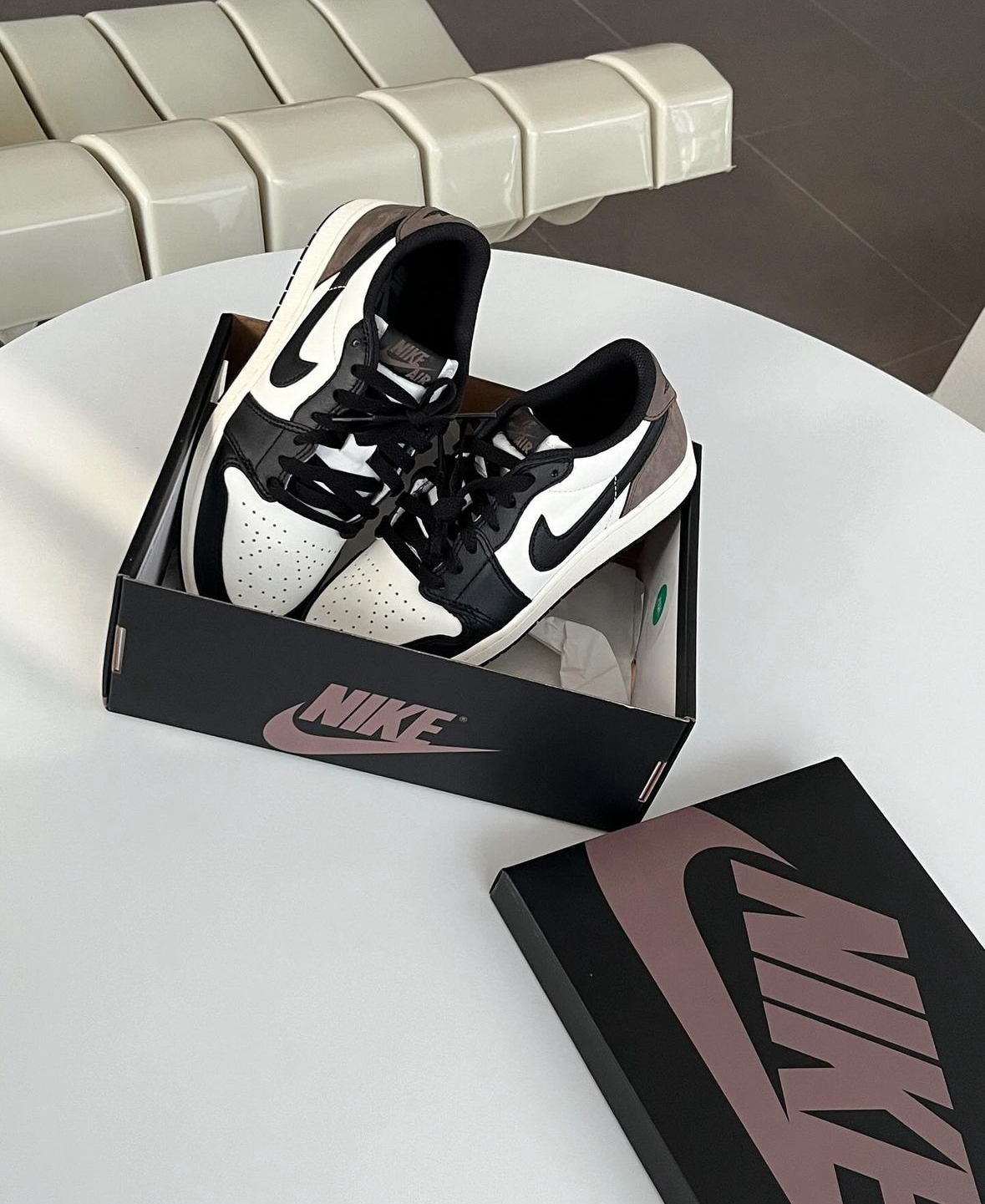 Nike Air Jordan 1 OG Mocha 摩卡 咖啡色 黑頭 皮革 大童款 CZ0858-102 /預購