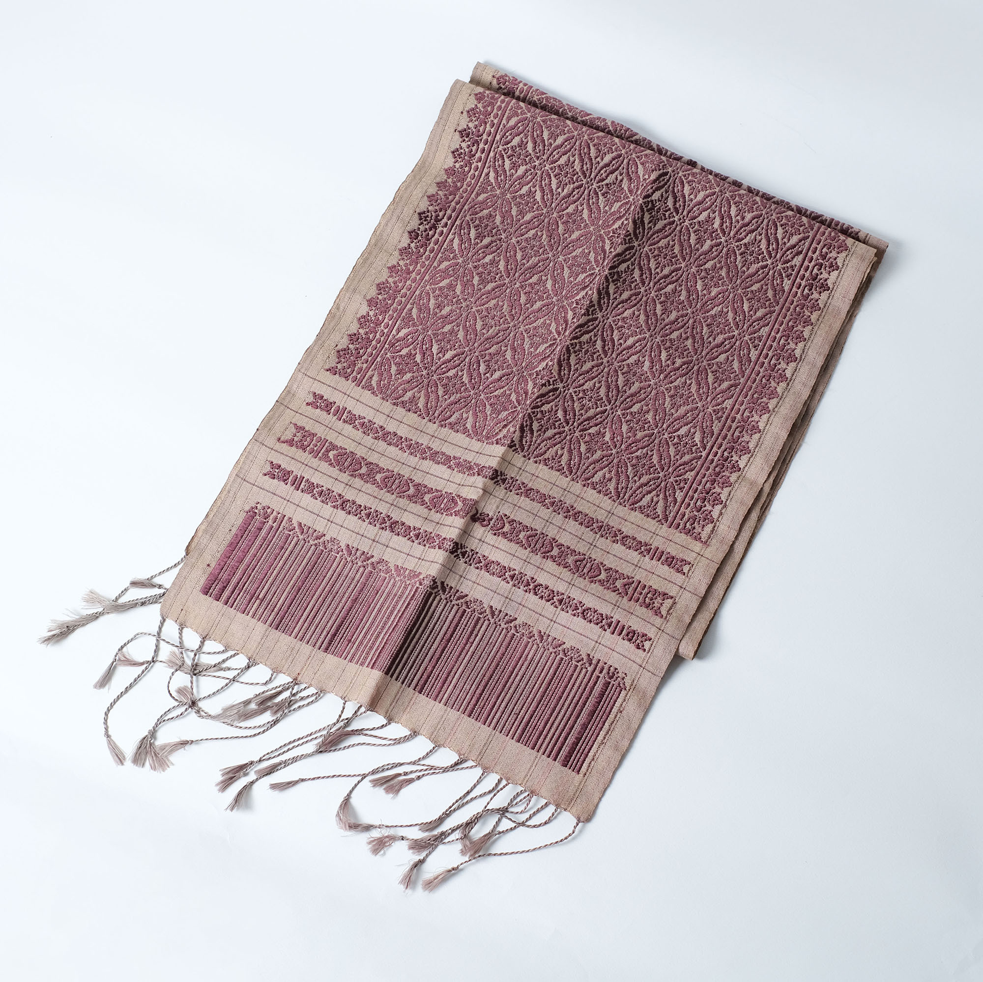 Golden Silk 黃金蠶絲｜全手織刺繡披肩｜ 柬埔寨