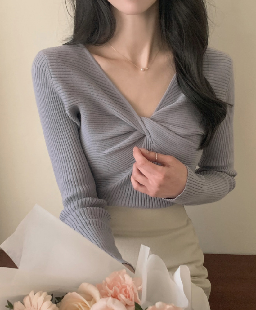 [現貨] Venus 浪漫扭轉針織衫 [ 米色 / Free ]