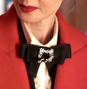 1CI0930-021 CATHERINE OSTI Bow Brooch "Marguerite" Black & White (A-EU-E)