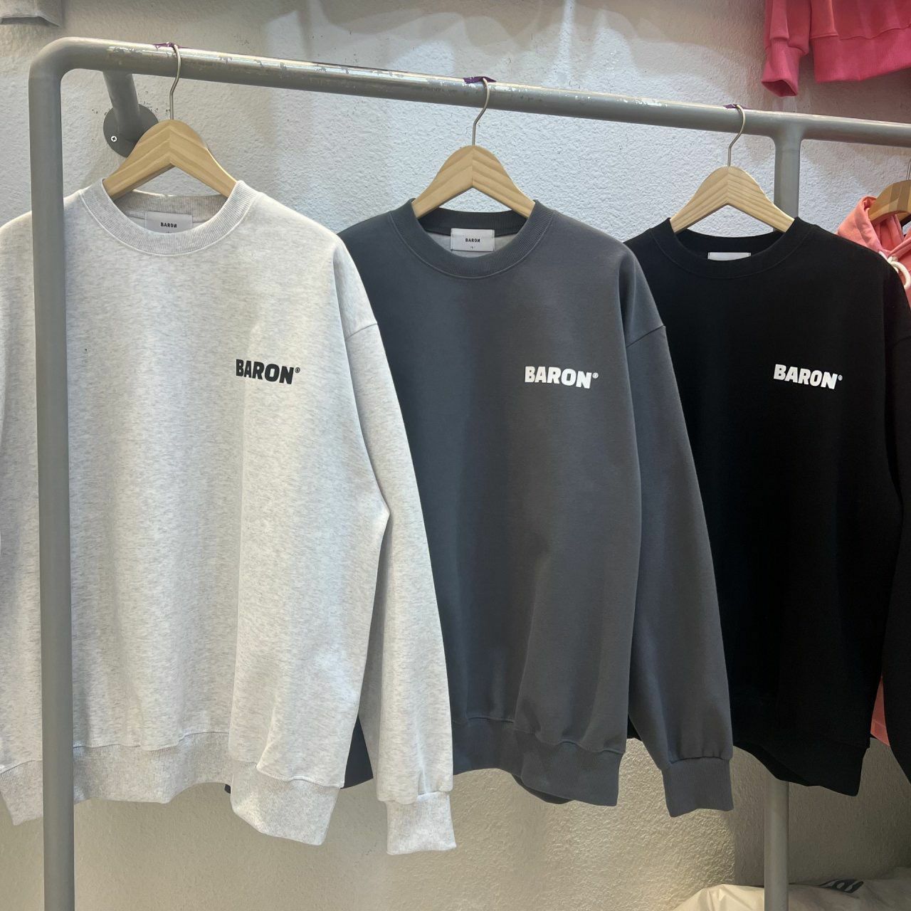 3D熊仔圖案英文字衛衣 BARON-112T