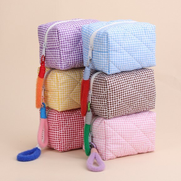 《4874》ins韓風簡約格紋枕頭掛繩化妝包