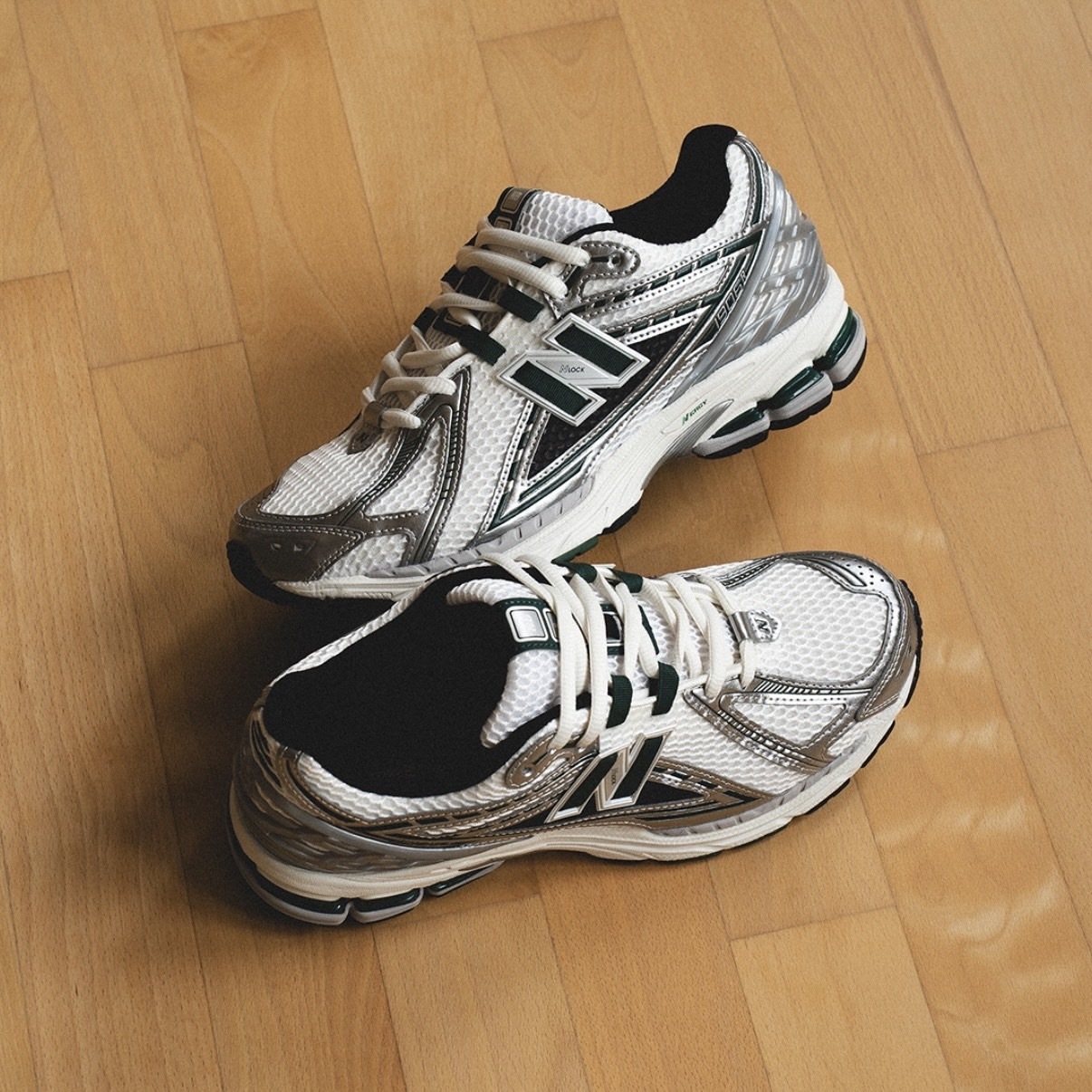 New Balance 1906R 金屬白綠 銀綠 銀白 Y2K 奶油底 復古運動鞋 男女同款