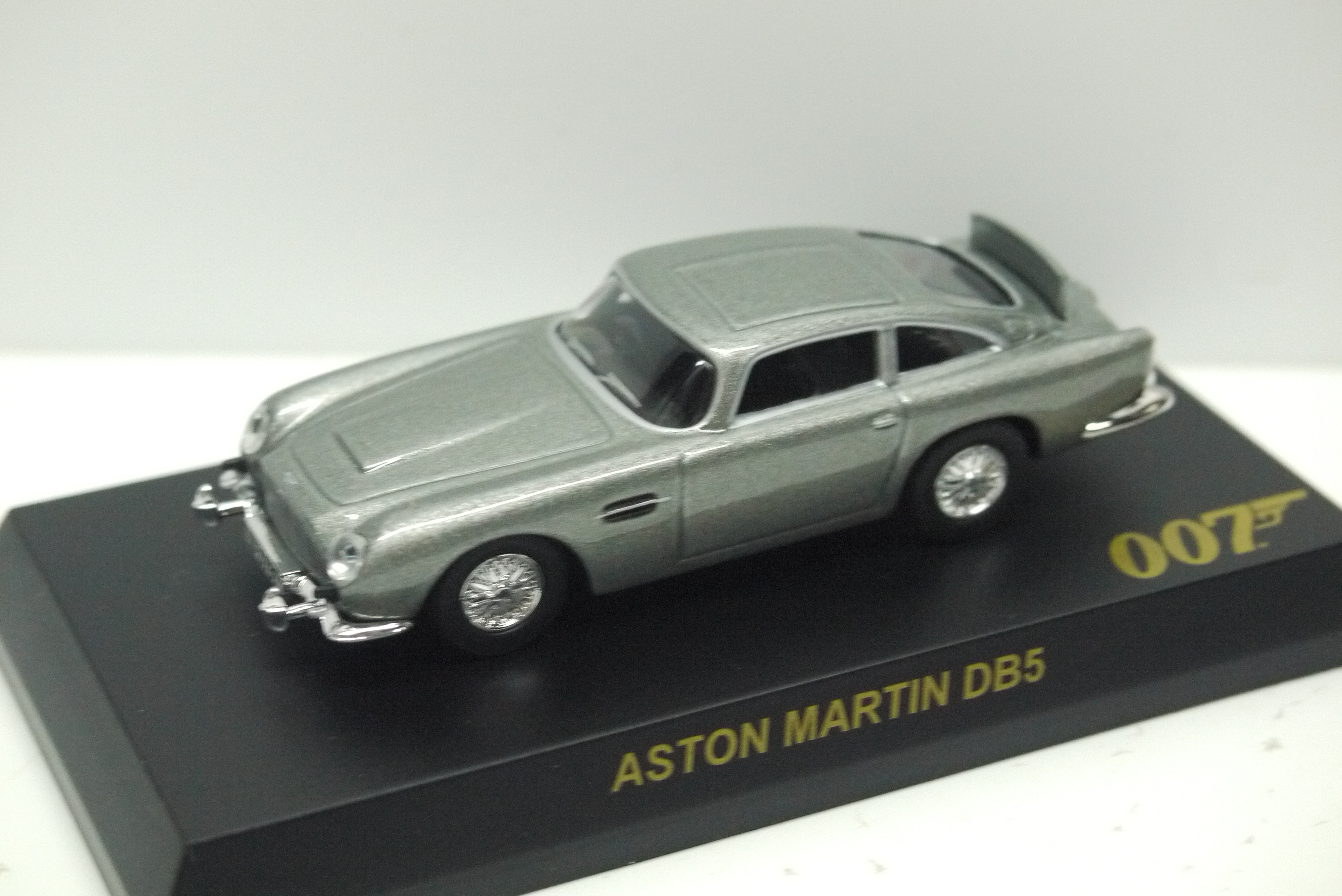Kyosho Aston Martin DB5 007