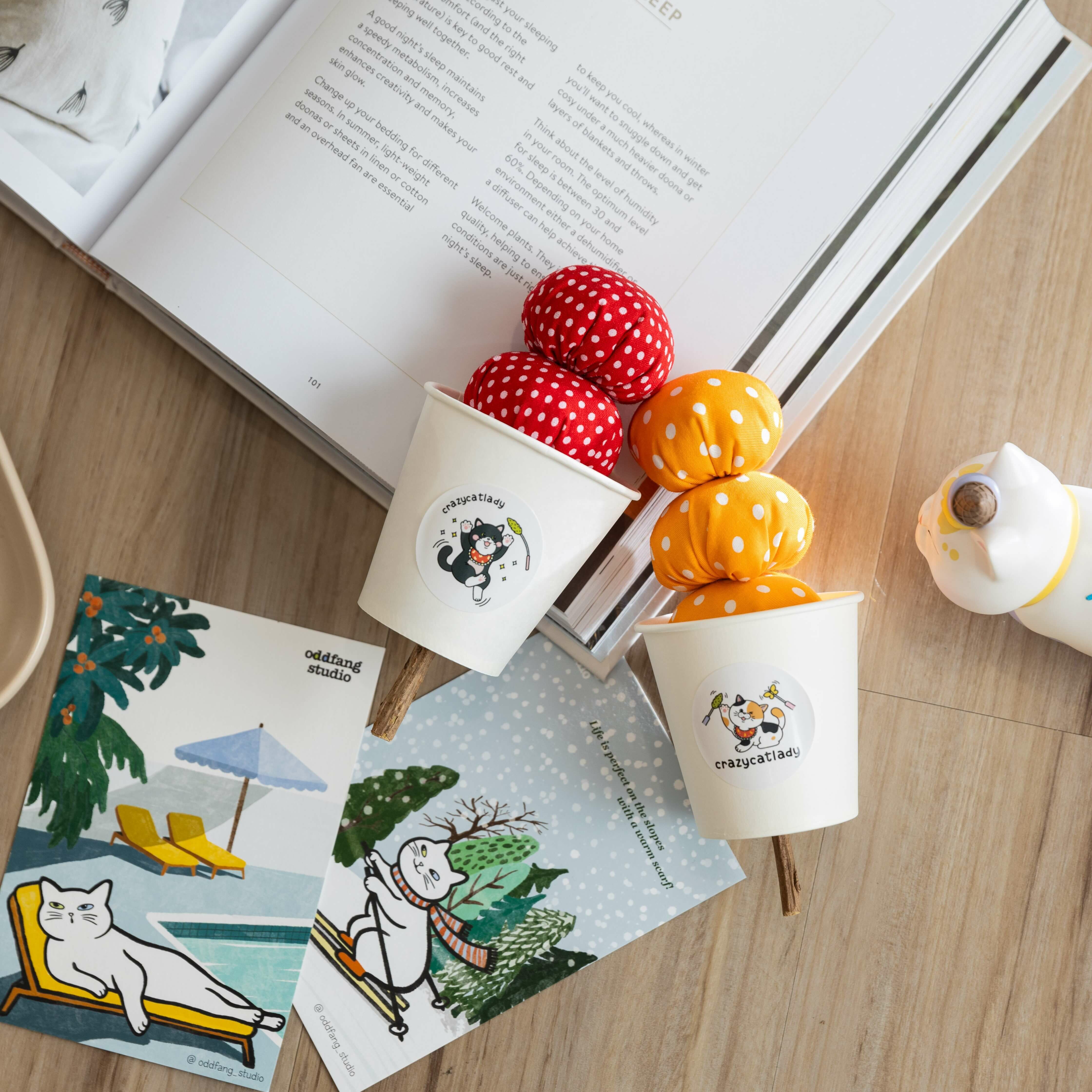 糖葫蘆貓草包┃共兩色