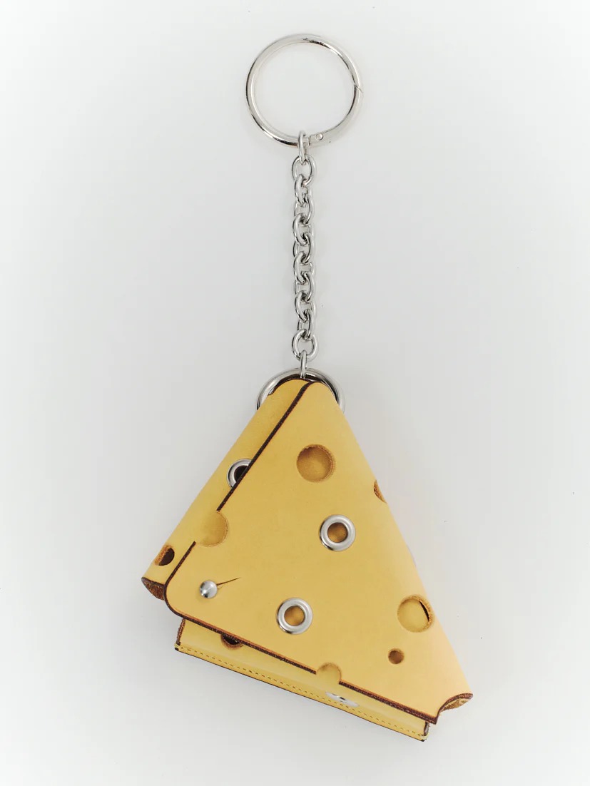 PLATEAU STUDIO / Cheese airpods case 2.0 - Yellow