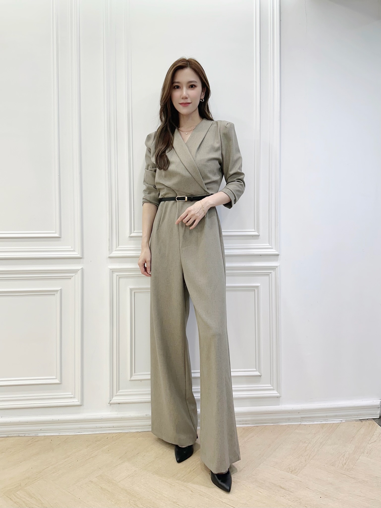 (長腿必備!)修身款俐落連身褲