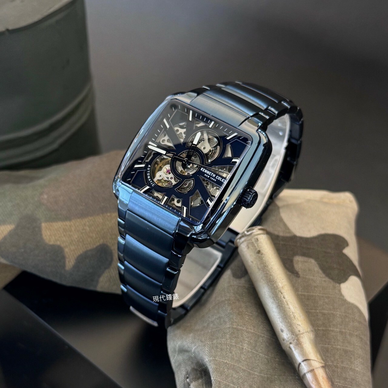 【KENNETH COLE】前衛藍方型鏤空機械錶 KCWGY0046502 40mm 現代鐘錶