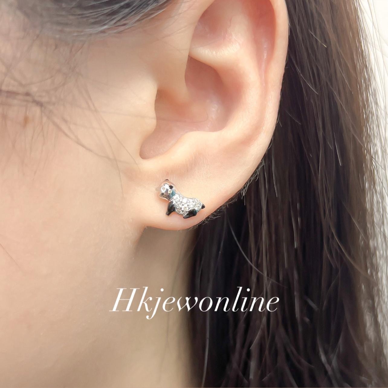 🐽 14K White Gold Diamond Pig Earrings