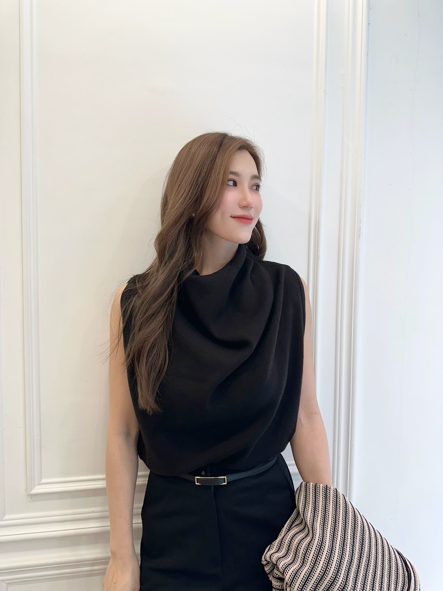 優雅垂墜領針織背心