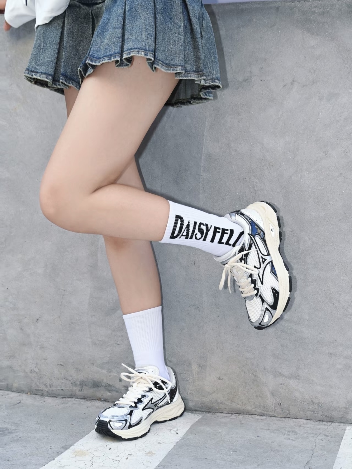 Oarism x Mizuno Racer S 米杏黑白銀色Y2K 奶油底復古慢跑鞋D1GH2436