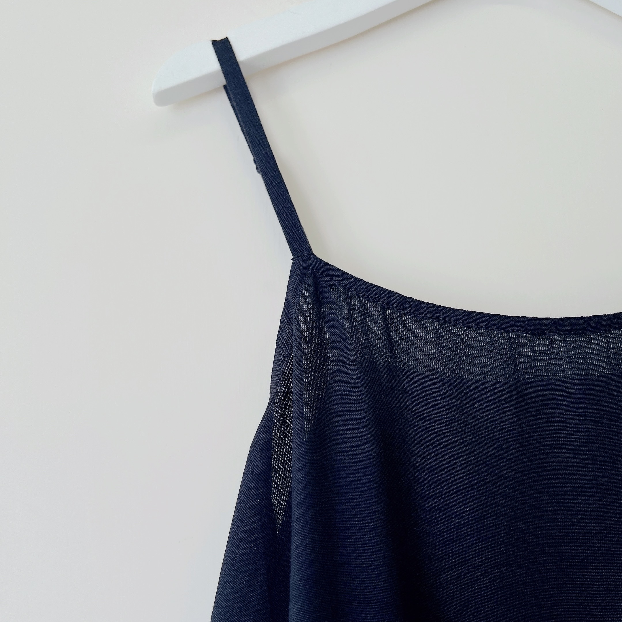 現貨 | 簡約棉麻吊帶黑色 O P S