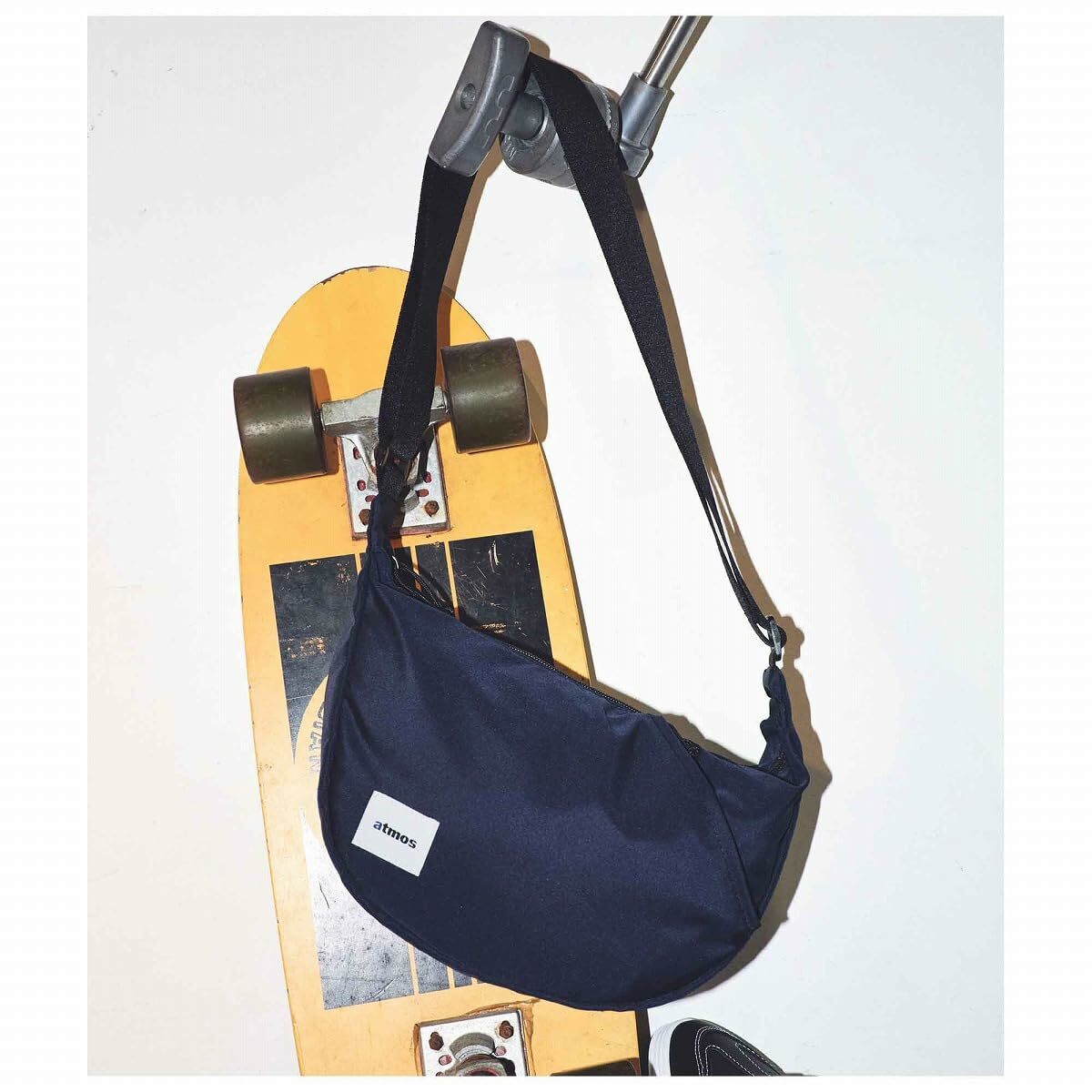 日牌 Atmos Shoulder bag