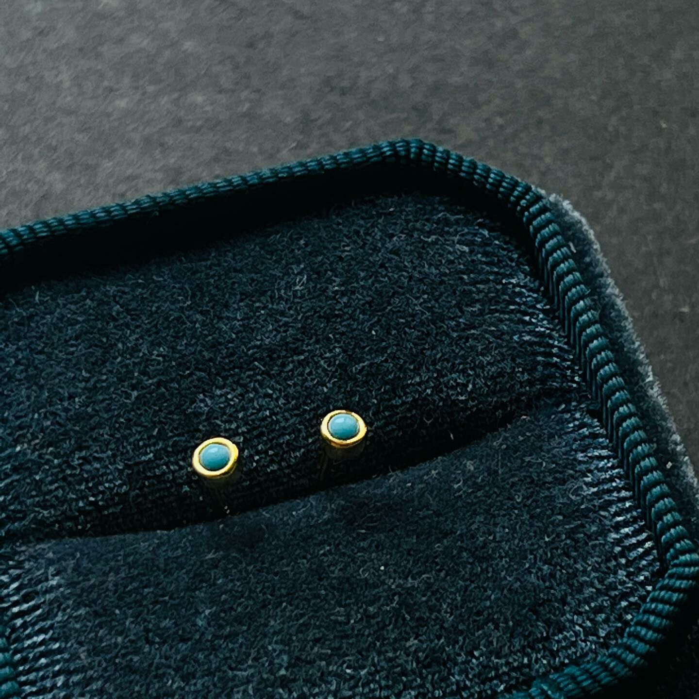 [原石] 西藏綠松石 925銀耳環