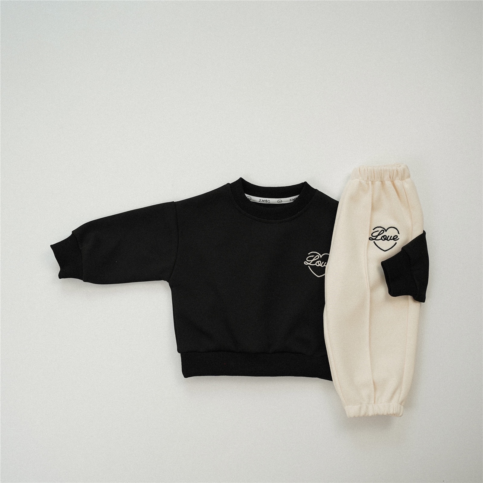 刺繡love愛心套裝(2色)