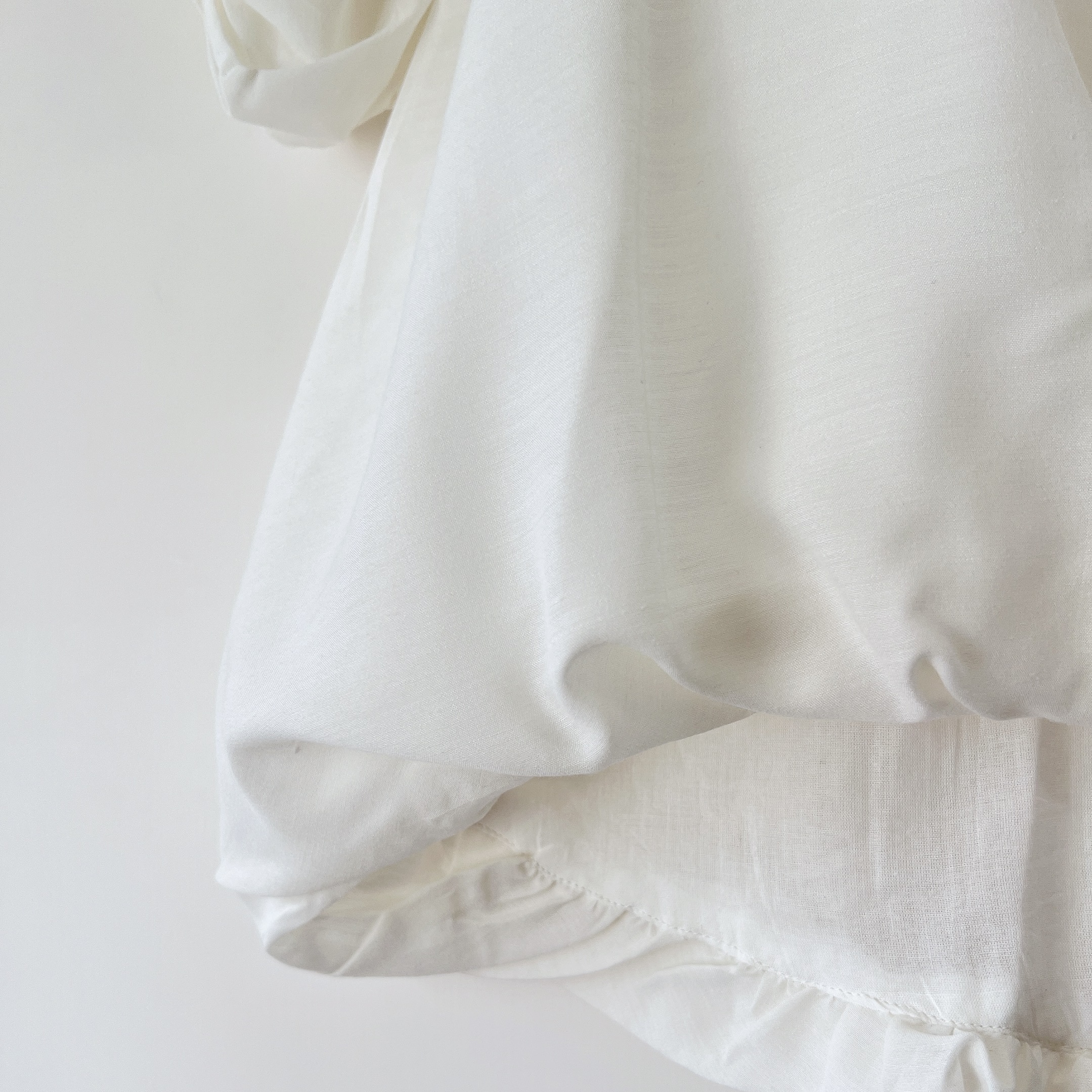 現貨 | 氣質泡泡 T o p (兩色入)