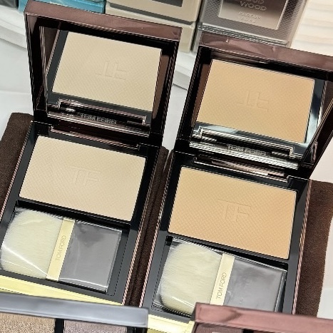 TOM FORD 柔霧定妝粉餅 9g  #01/#02