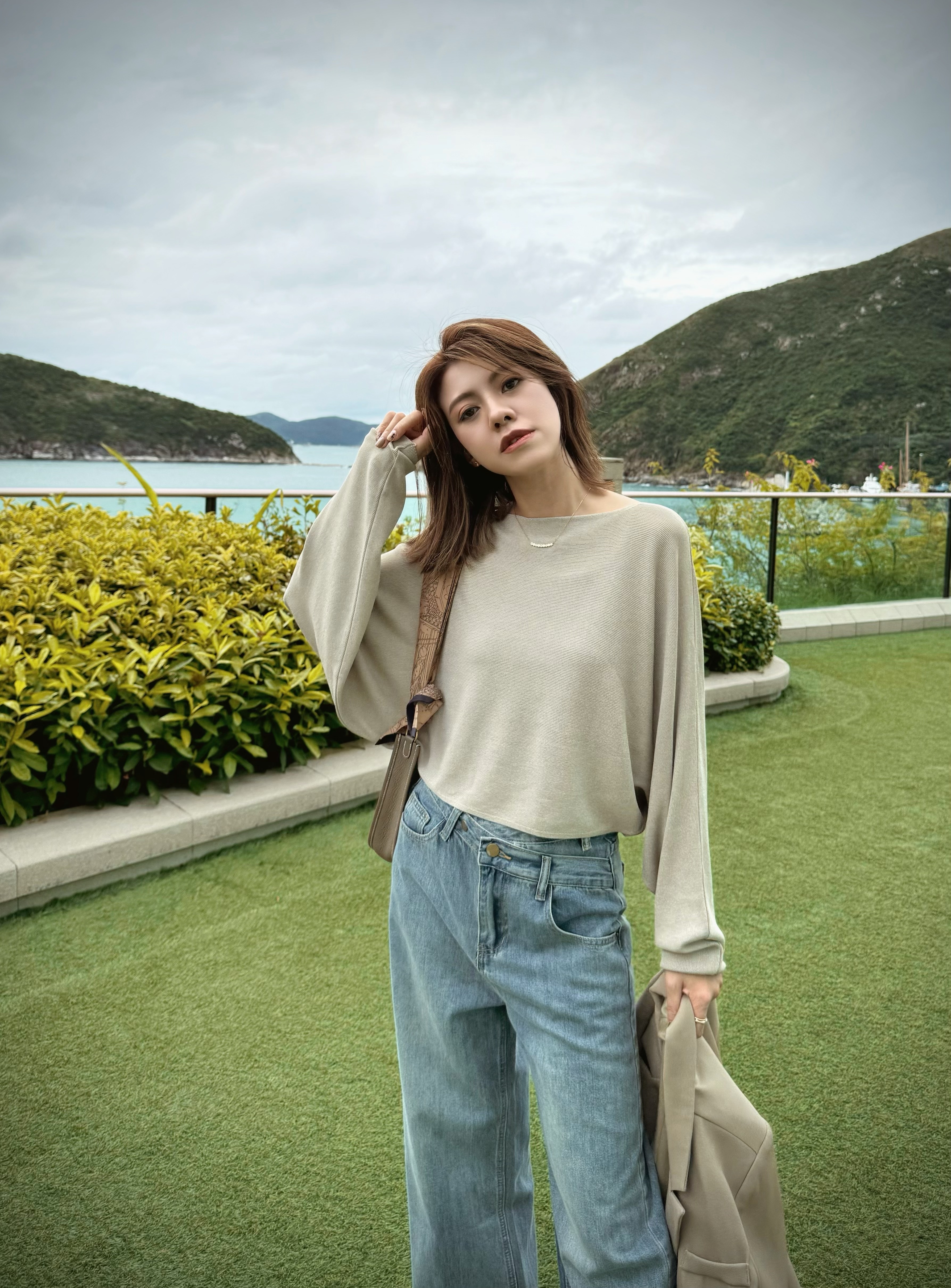 Batwing Sleeve Silk-Blend Cropped Knit Top_KN2410L12