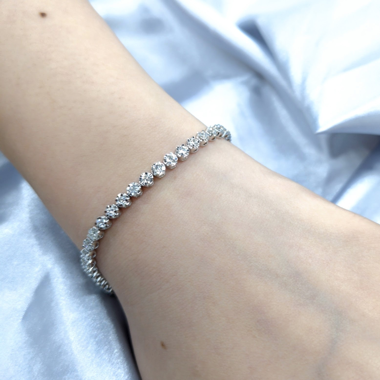 全新18K白金2卡鑽石手鍊