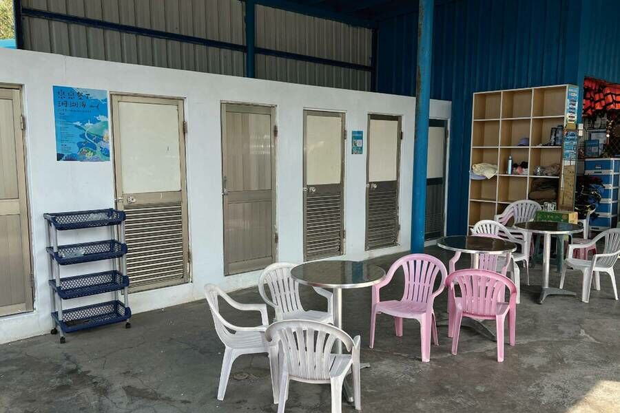 墾丁萬里桐 SUP立式划槳 店面