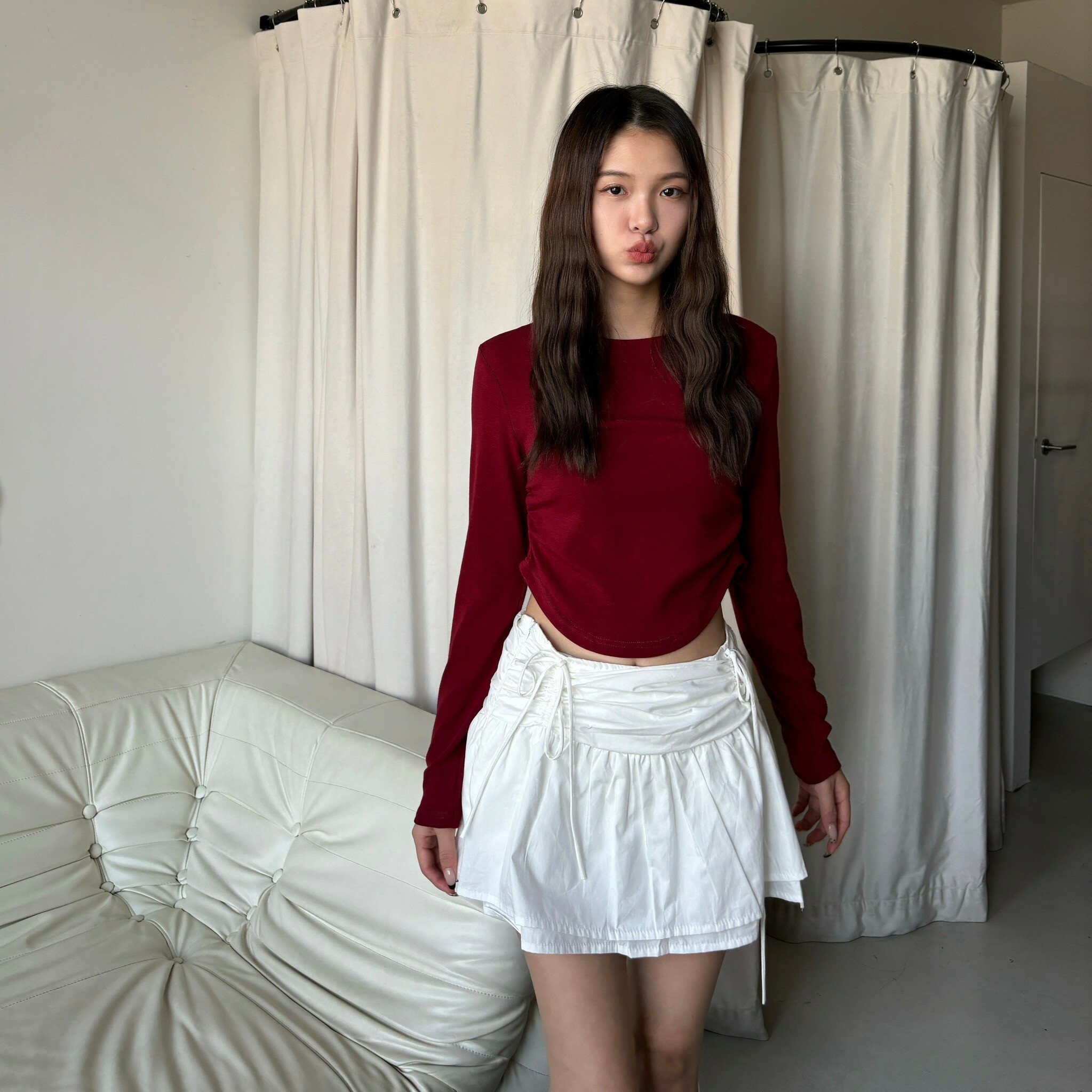 初秋修身圓領側抓皺上衣