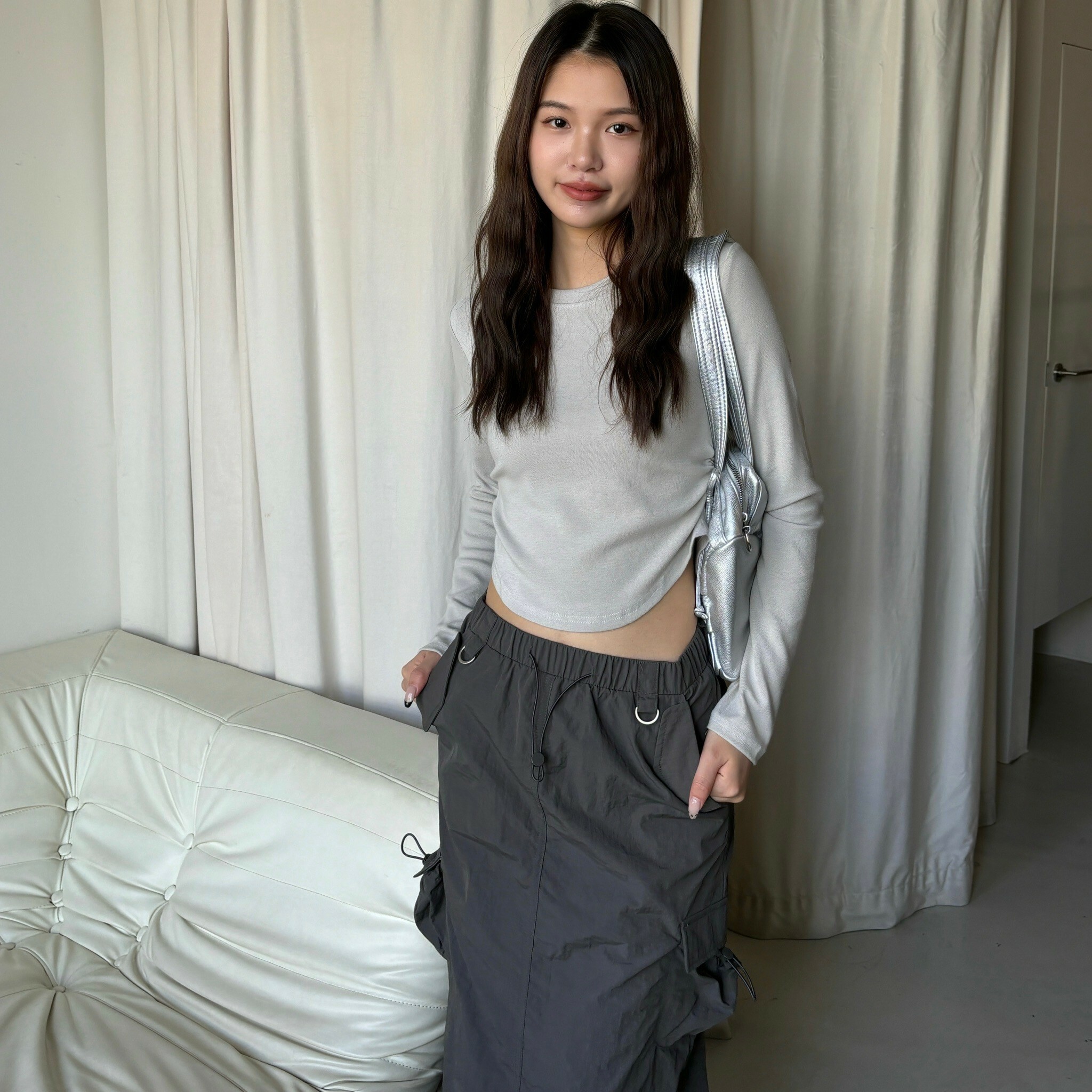 初秋修身圓領側抓皺上衣