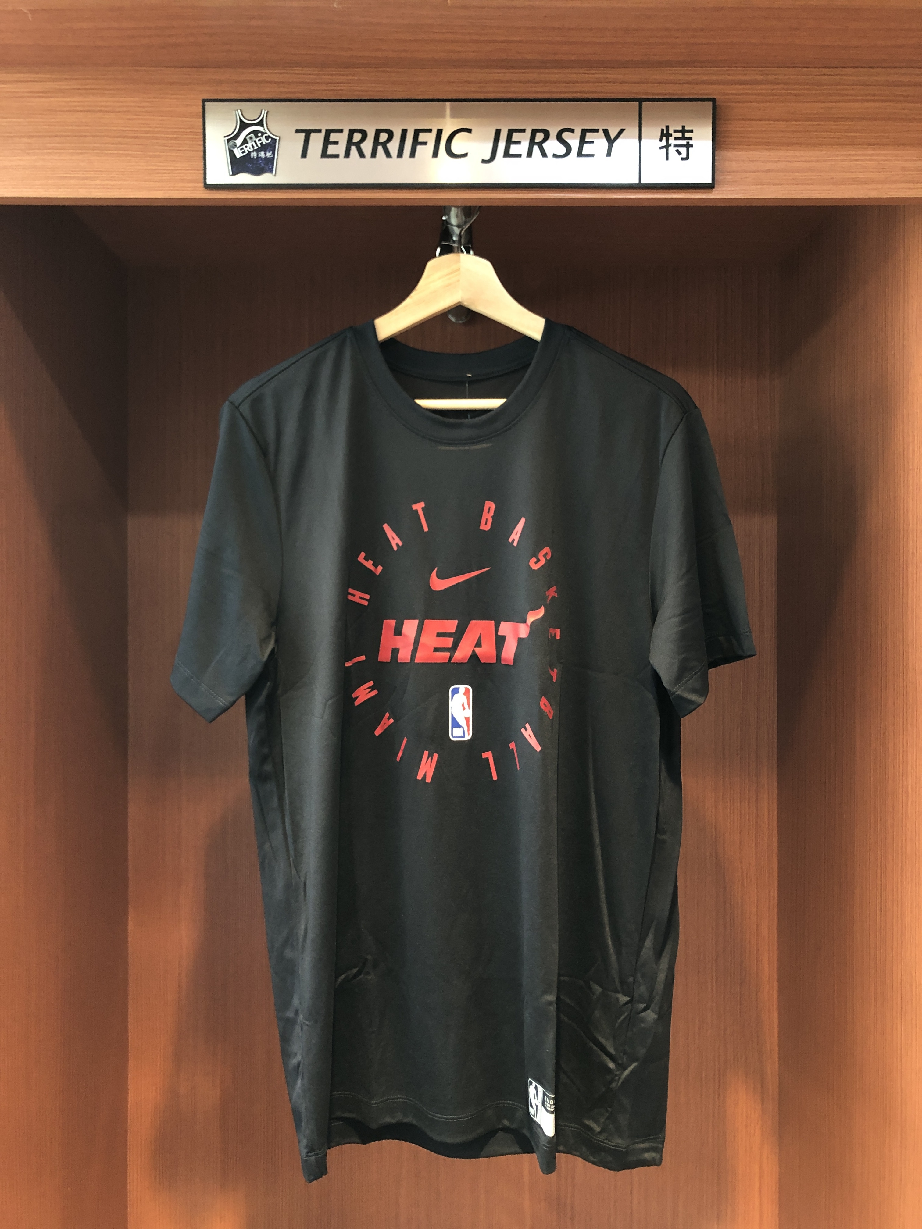 NBA短袖 Miami Heat 邁阿密熱火黑 24-25 熱身短袖 球員實穿款 Nike Practice Tee 排汗短袖 全新