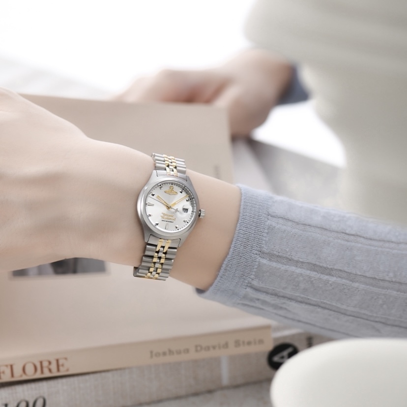 VIVIENNE WESTWOOD 手錶 29mm 腕錶 石英機芯 精鋼錶帶 銀色錶盤 女錶 金銀錶帶