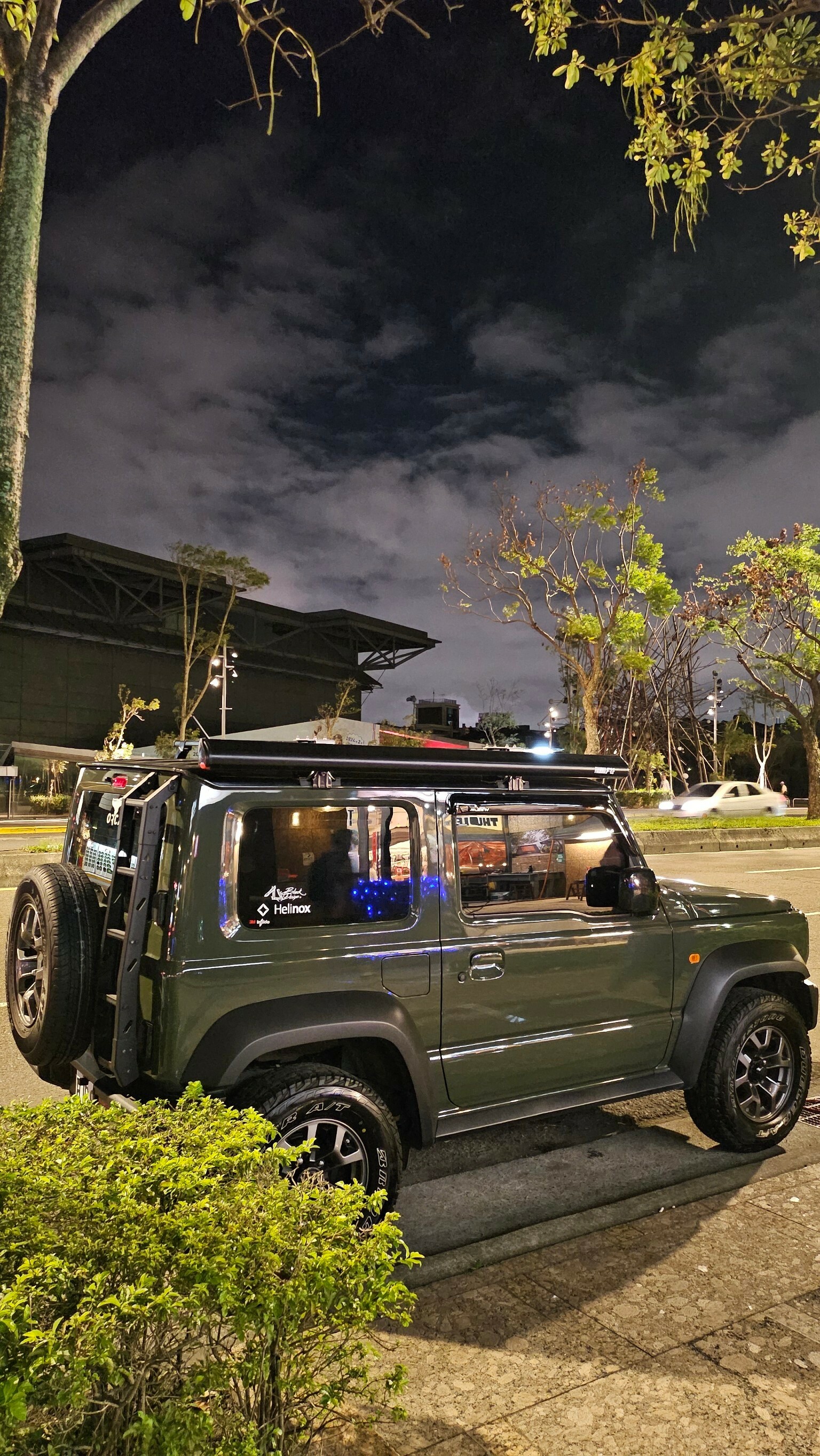 車邊帳 FIAMMA F35 180( 吉姆尼 jimny jb74)