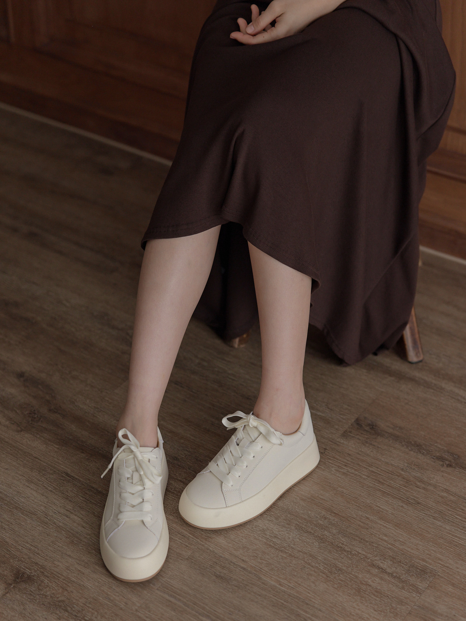 百搭奶油厚底鞋