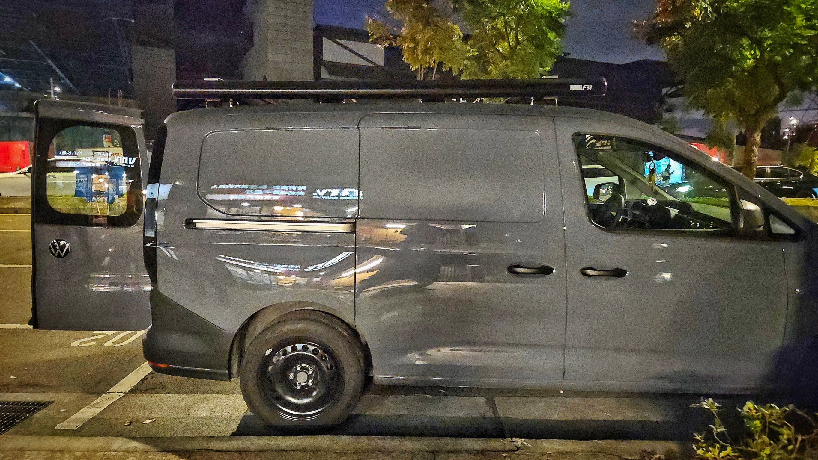 車邊帳 FIAMMA F35 220 ( VW CADDY )