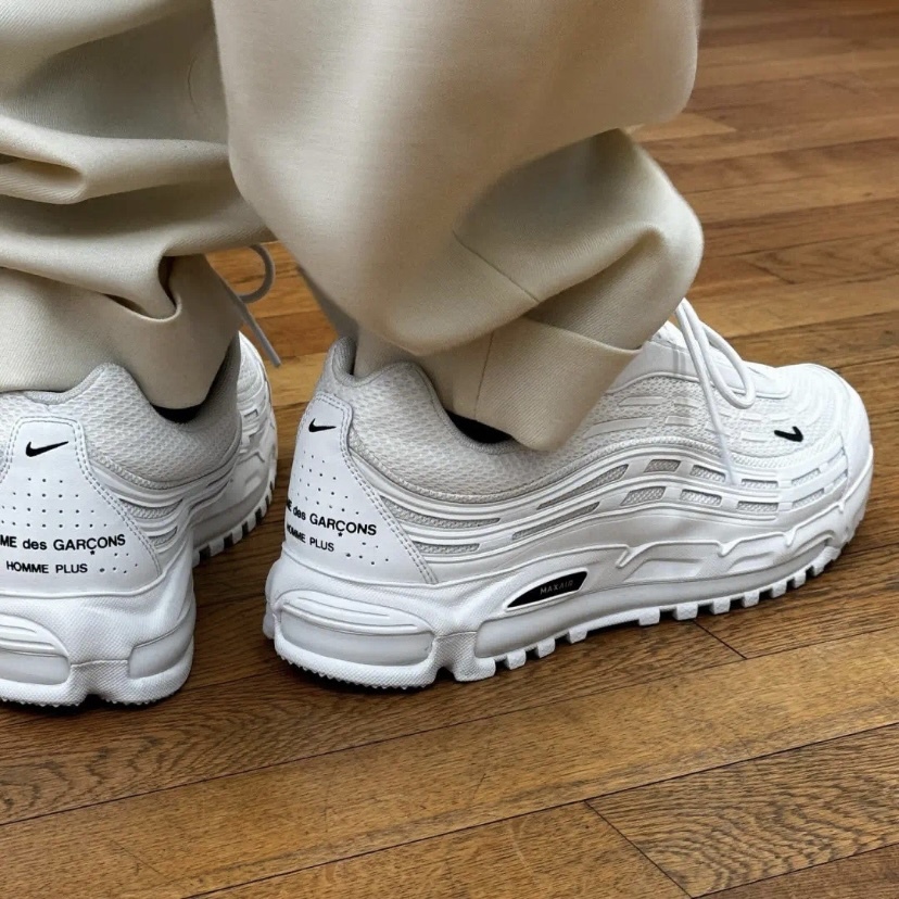【希少】COMME des GARCONS homme plus　限定カラー　白 全ルック】コムデギャルソンオムプリュス 2021秋冬【ナイキ