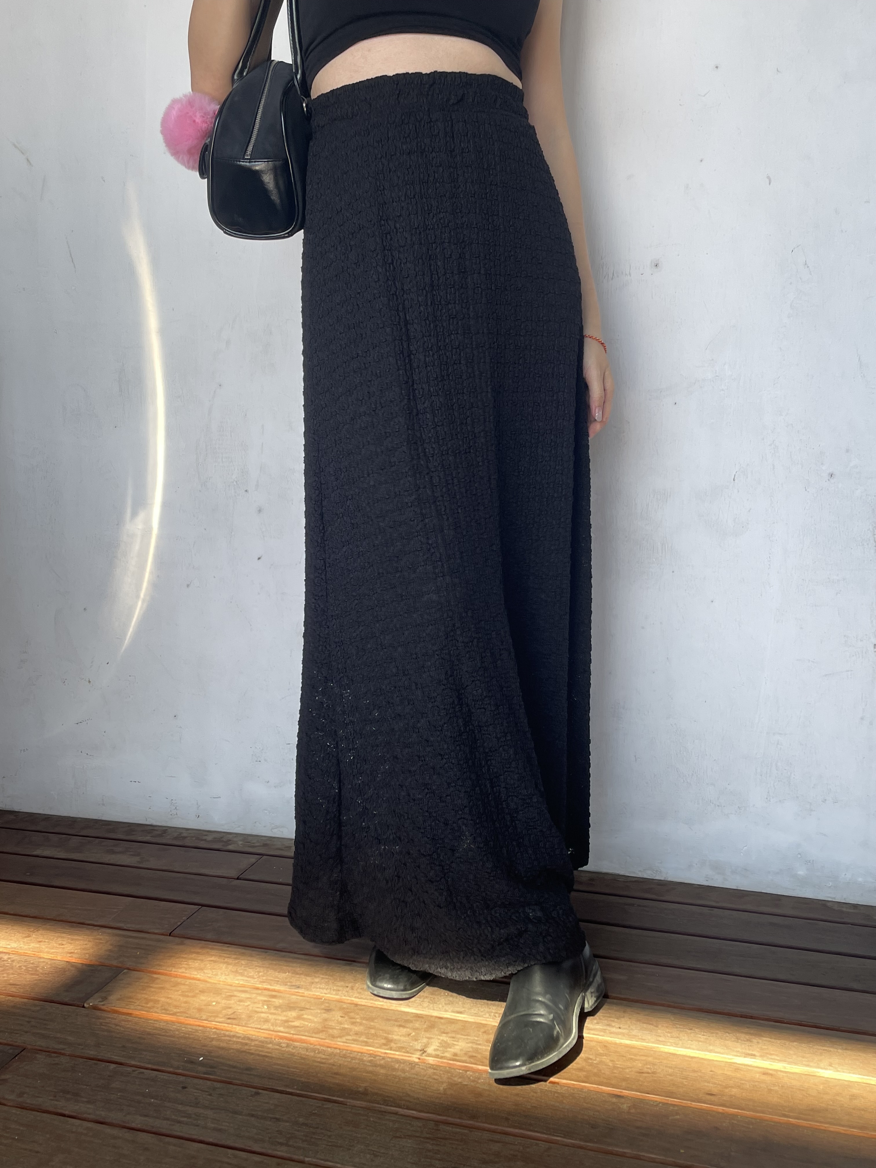 白現貨/訂購) 高彈性暗花紋A字長裙 SK1001(黑/白)