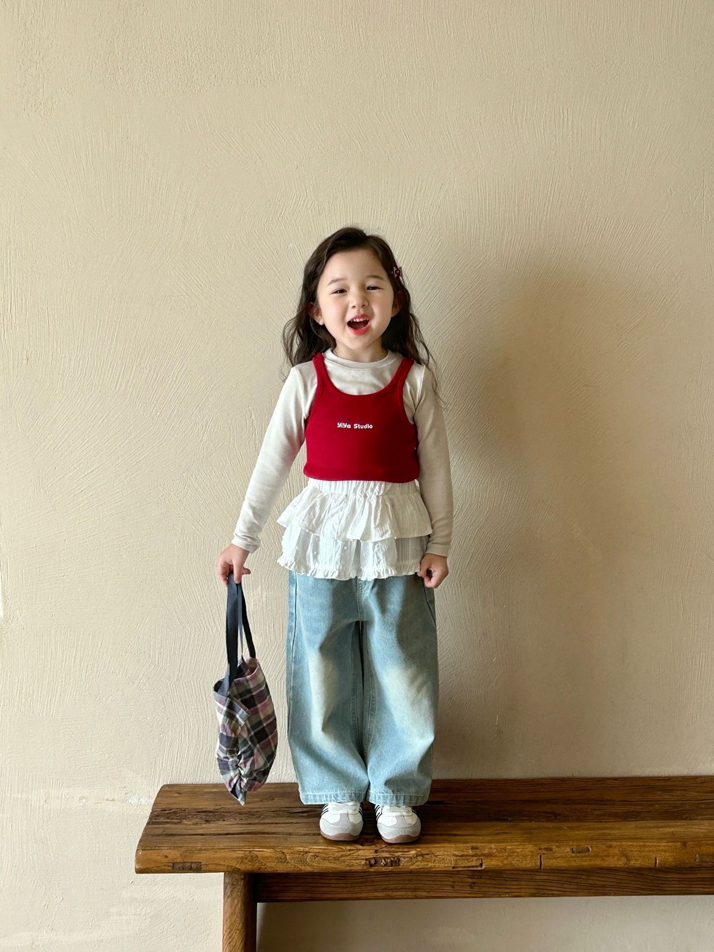 疊穿穿搭! 紅色字母背心+內搭/刷白直筒褲/蛋糕疊穿短裙