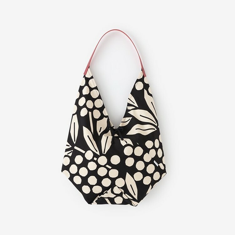 SOU・SOU 一切袋 穩 單肩包 /南天竹