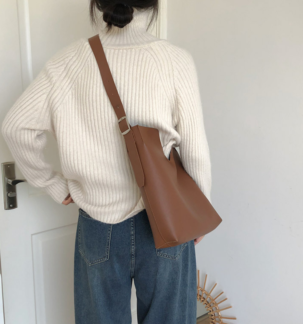 ᴷᴼᴿᴱᴬ 正韓🇰🇷韓系軟糯百搭高領套頭保暖毛衣（三色）