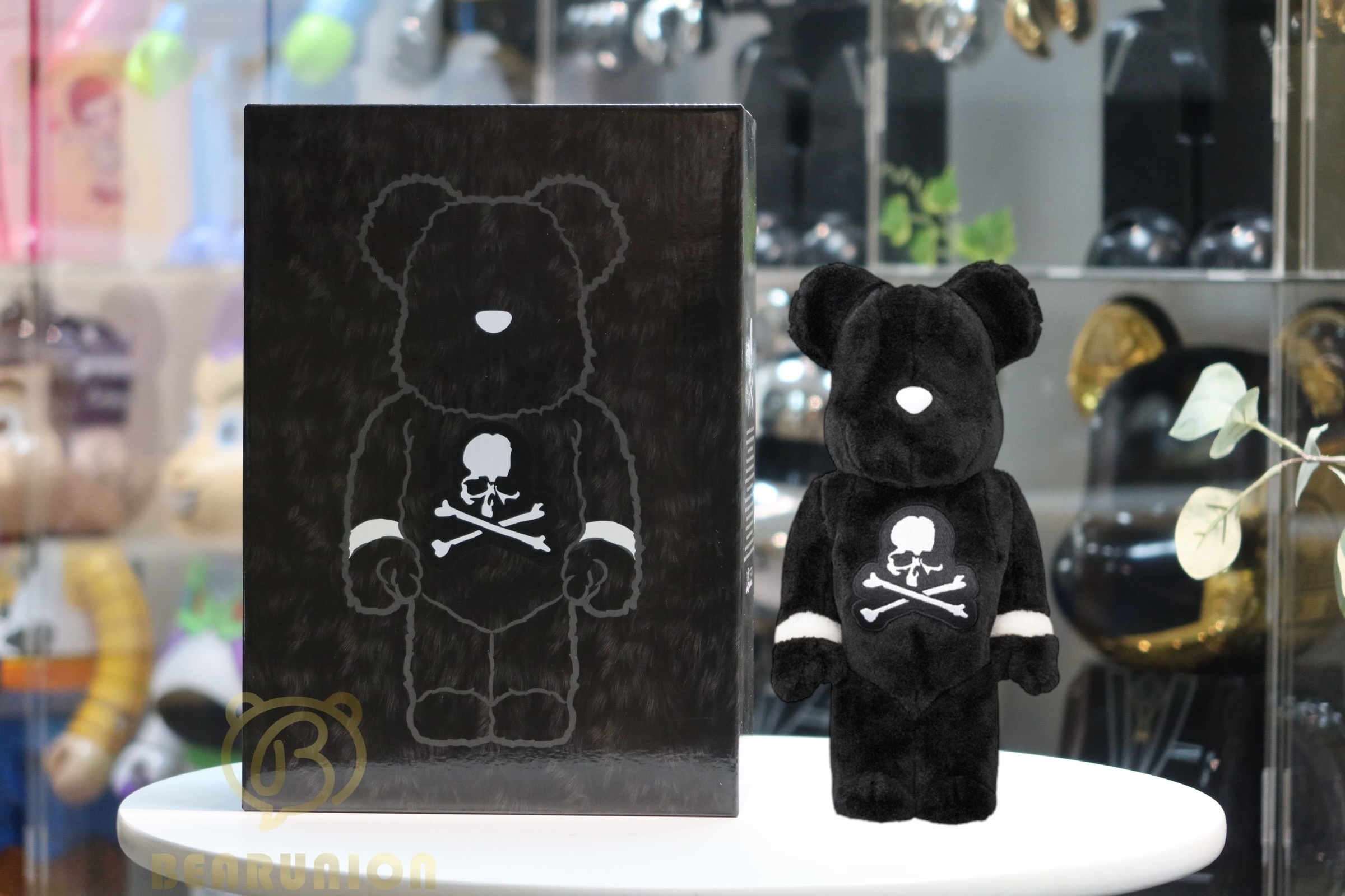 Bearbrick x Mastermind Japan 1000% - US
