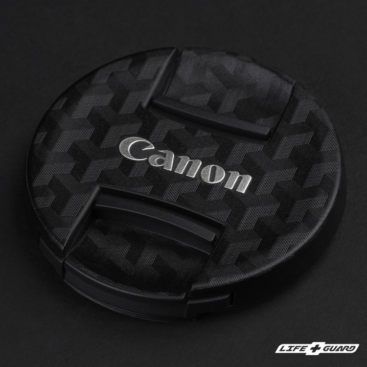 Canon RF 35mm F1.4 貼膜質感特寫，LIFE+GUARD 箭影黑設計風格