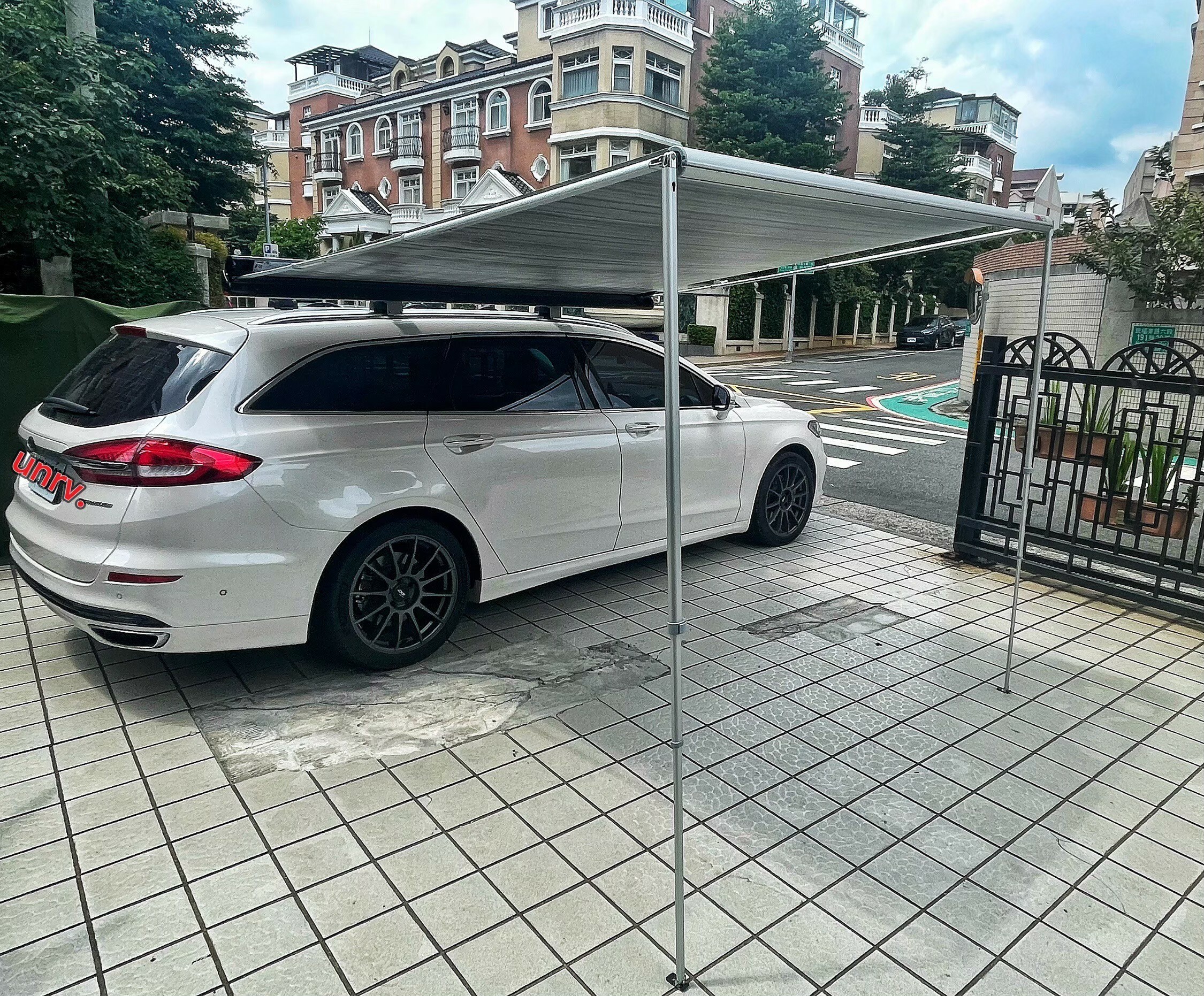車邊帳 FIAMMA F35 220 (Ford -Mondeo Wagon 旅行車)