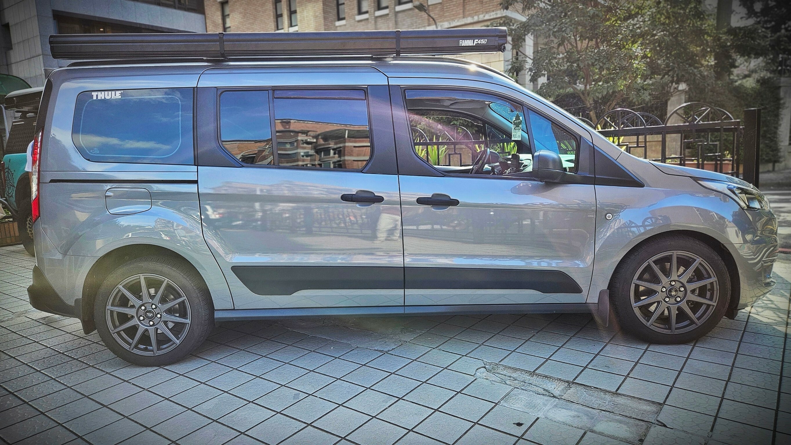 車邊帳 FIAMMA F45S 260 (Ford Tourneo -旅玩家)