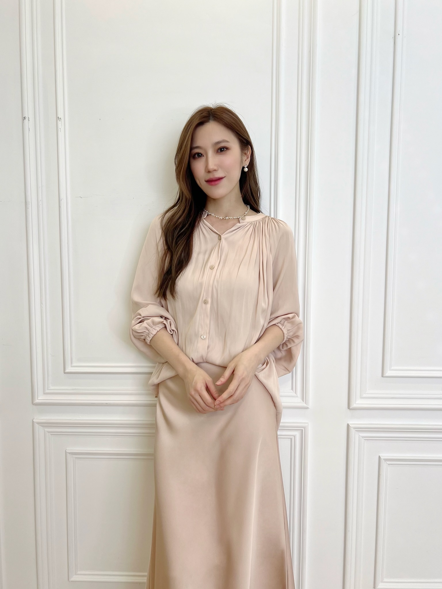 浪漫領抓皺垂墜長袖上衣