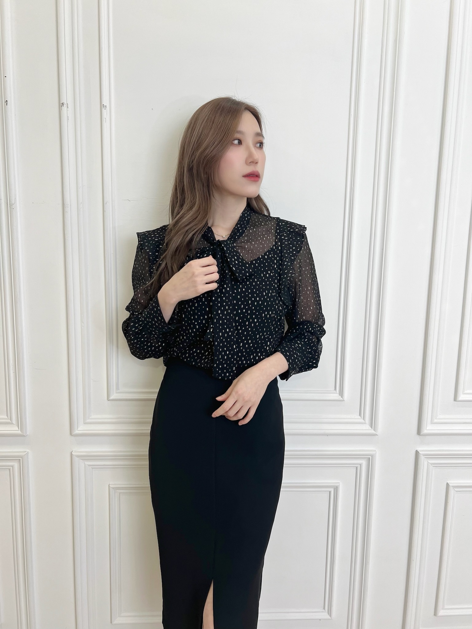 領巾細閃點點長袖上衣