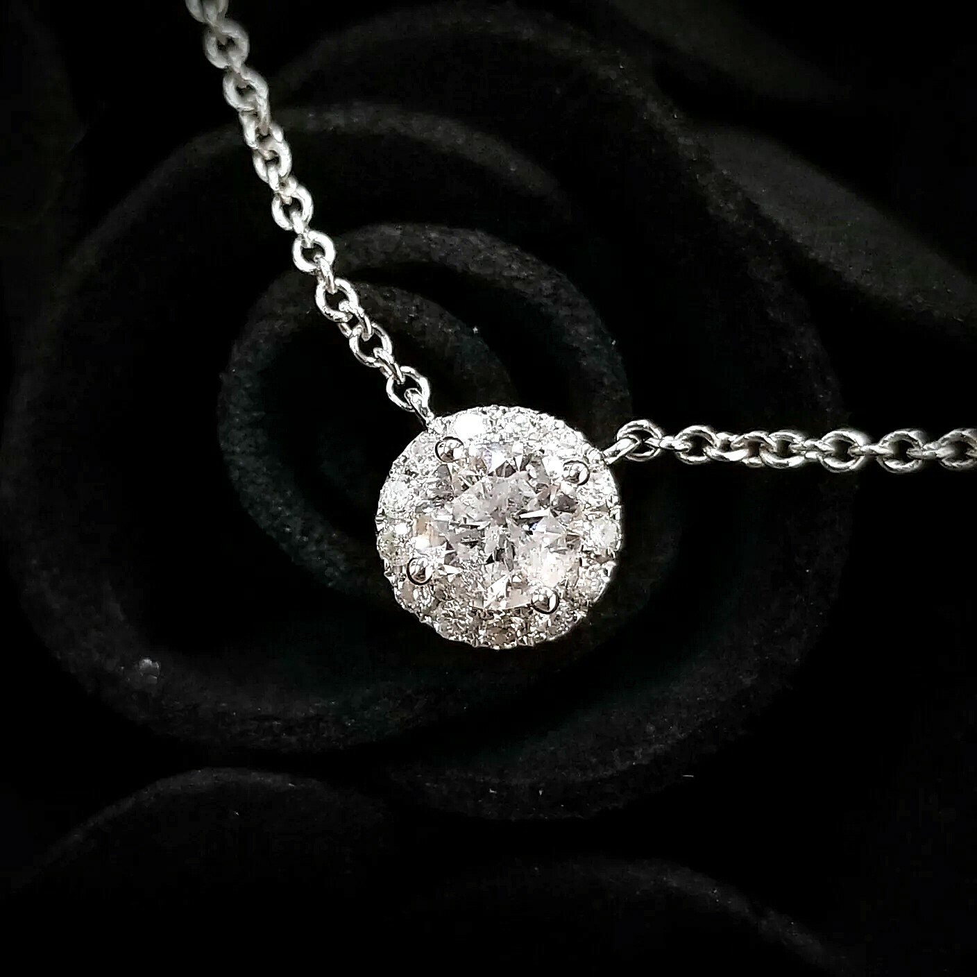 18K White Gold 0.45ct Diamond Necklace