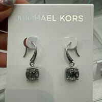[S] MICHAEL KORS MKJC0042A040 CRYSTAL LOGO LOOP EARRINGS,SILVER, 796483653863 (SMK993)