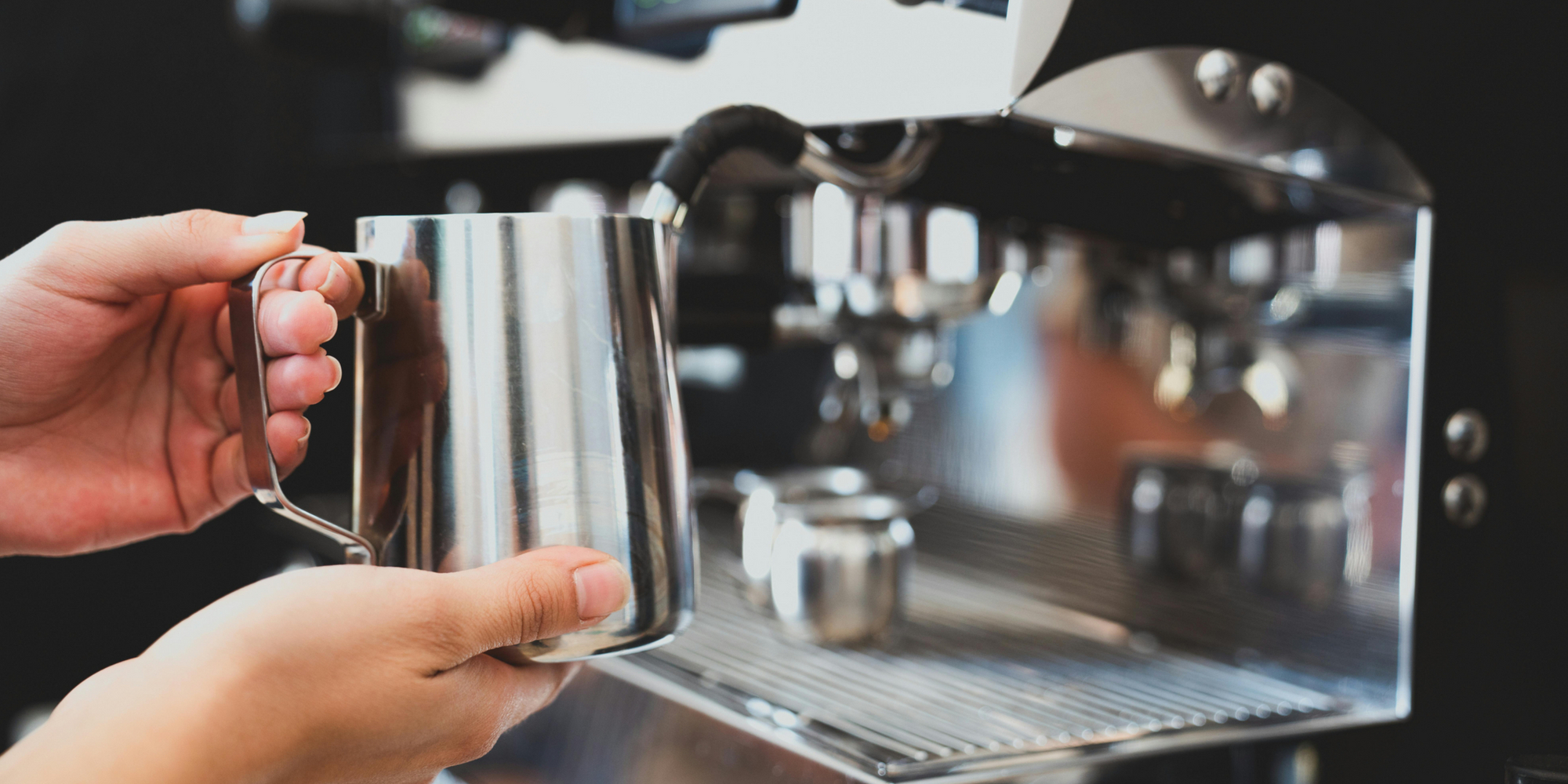 阿秀鮮乳乳脂肪含量高,綿密奶泡,適合拉花