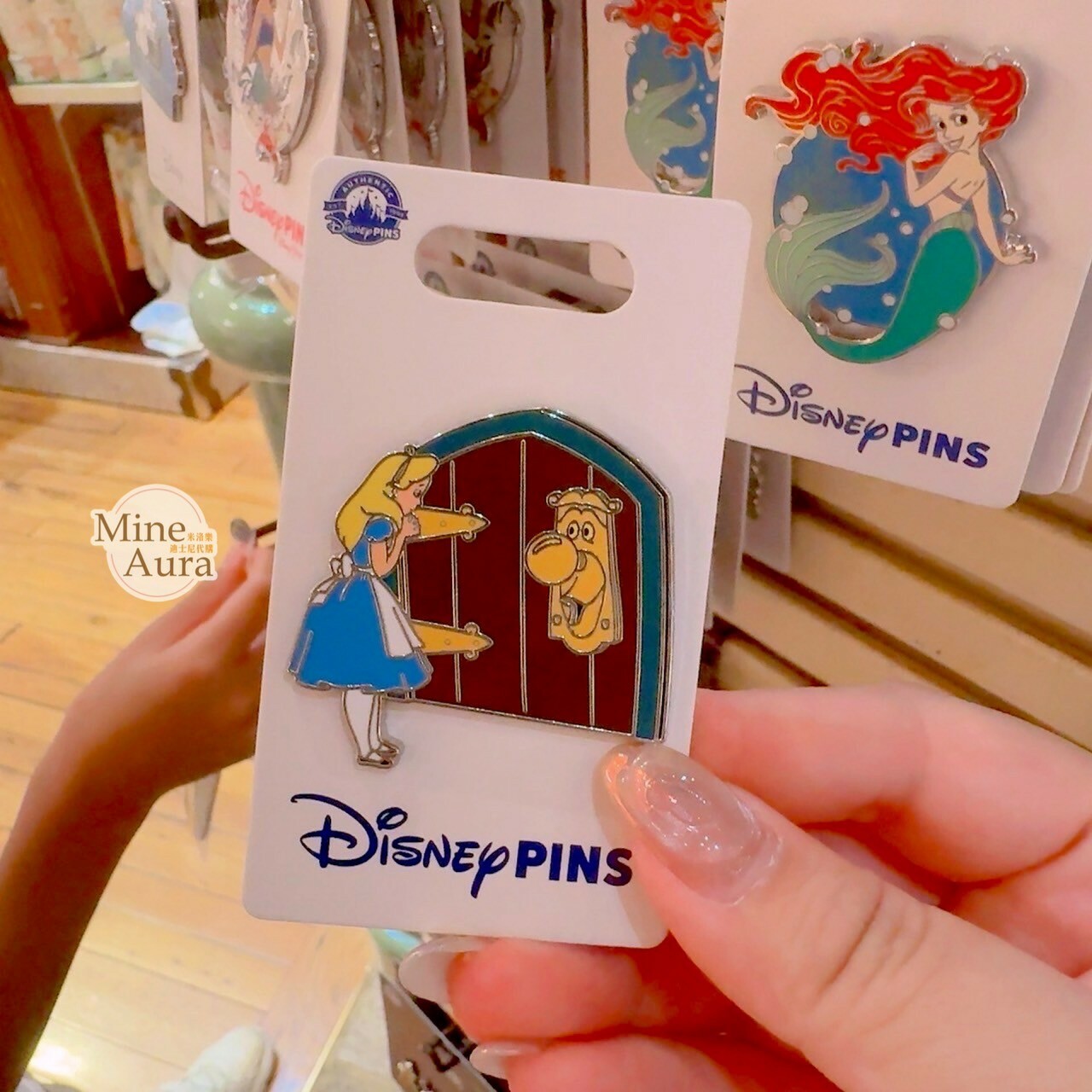 愛麗絲夢遊仙境 Alice in Wonderland 門把先生 造型 徽章 PIN -香港迪士尼樂園