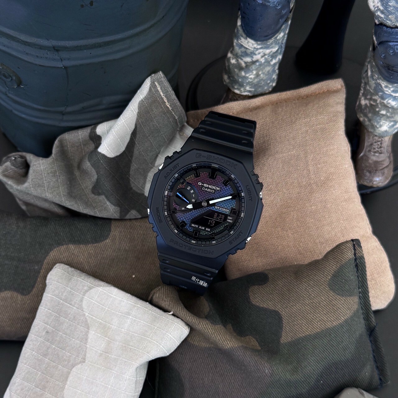 【G-SHOCK】彩虹磚牆系列八角錶殼2100系列電子錶 GA-2100RW-1A 45.4mm 現代鐘錶