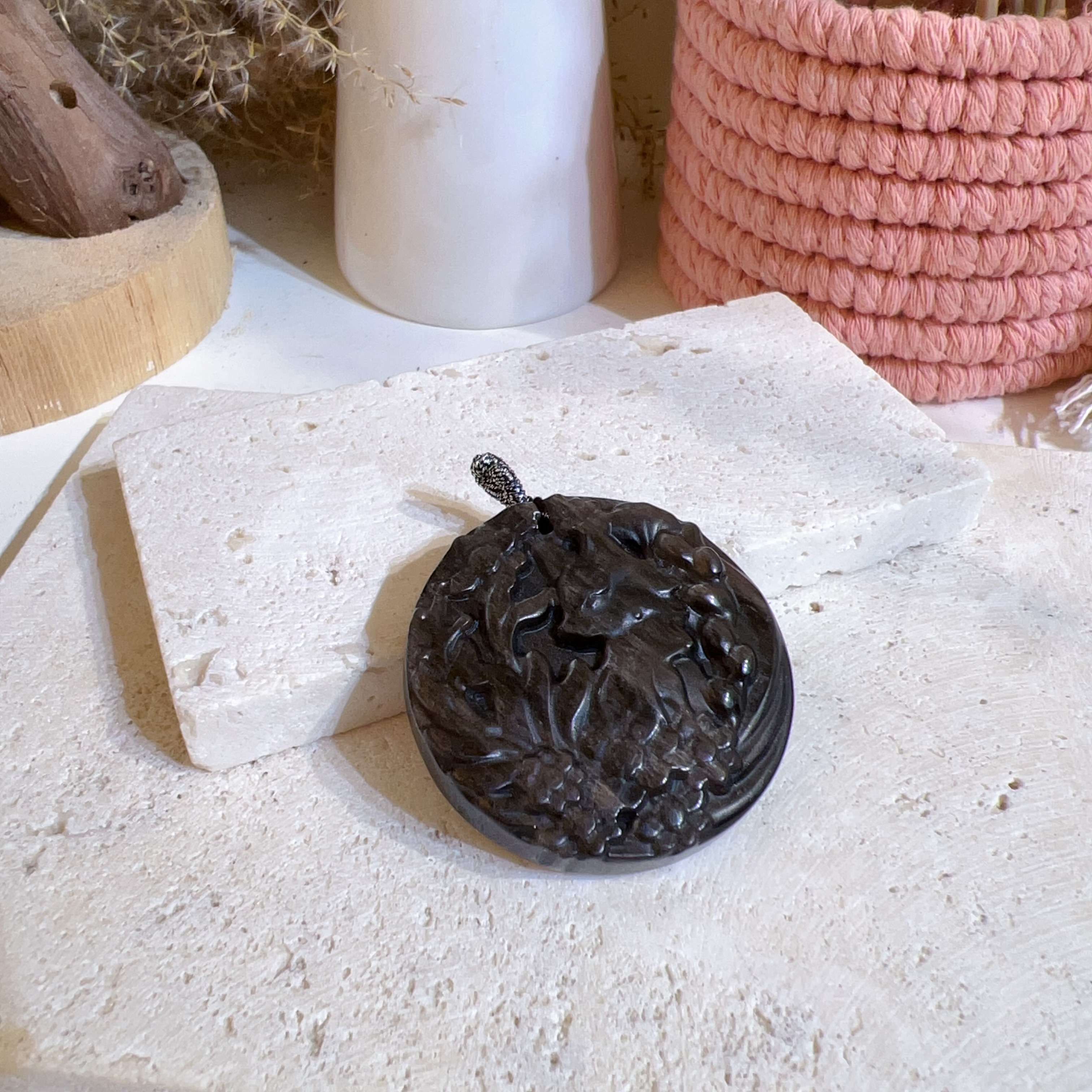 銀曜石九尾狐吊墜